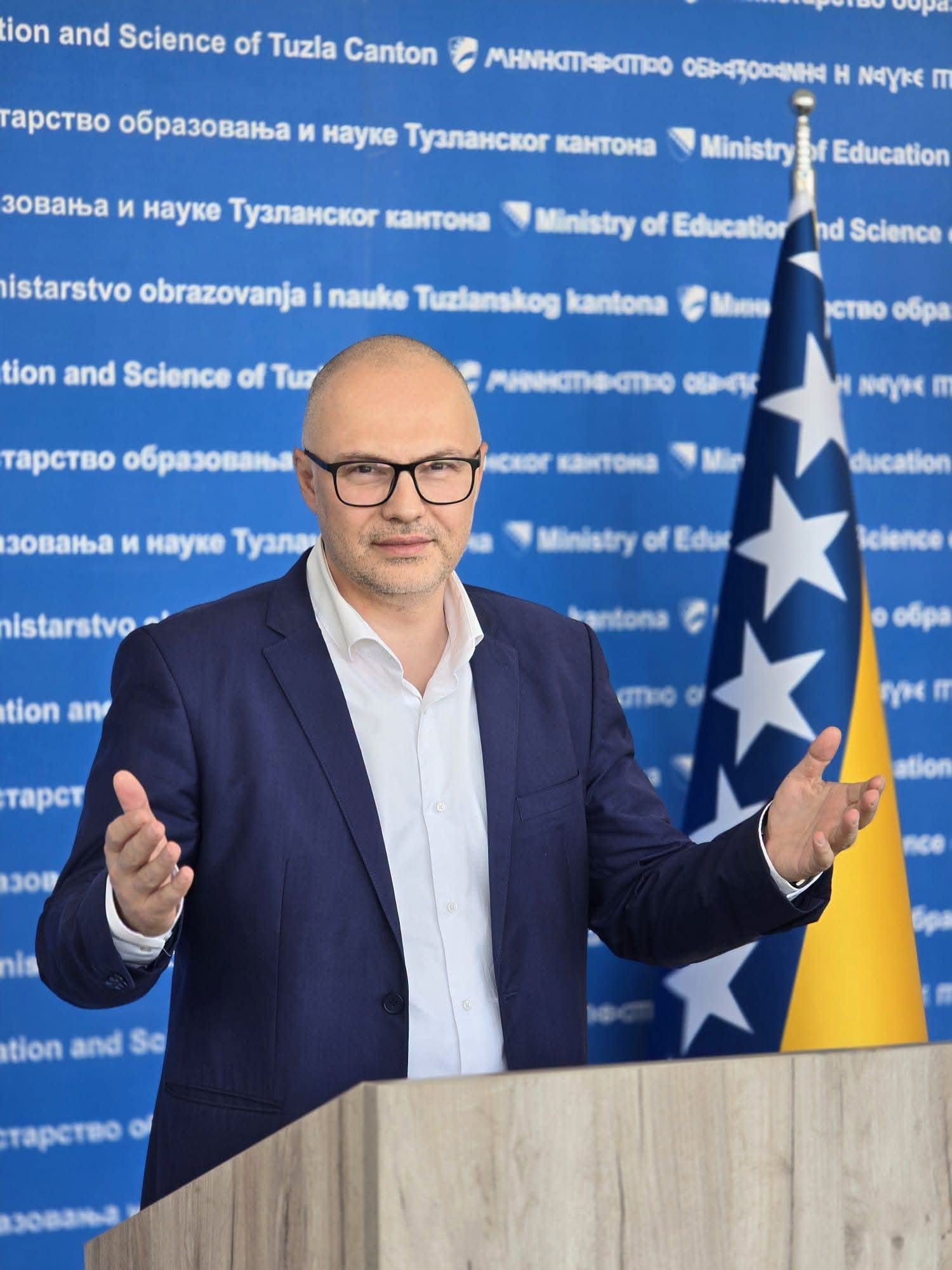 759146495_1043877141557994_5890785416439201508_n Ministar Omerović pozvao građane iz dijaspore: „Vrata naših škola otvorena su za vašu djecu“