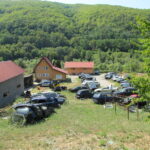 Velika akcija: Oduzeto 11 vozila iz Velike Britanije, uhapšen i granični policajac Velika akcija: Oduzeto 11 vozila iz Velike Britanije, uhapšen i granični policajac