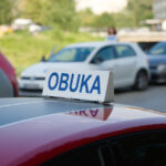 Članovi Udruženja autoškola i instruktora danas su protestovali ispred Vlade TK Autoškole, vozači