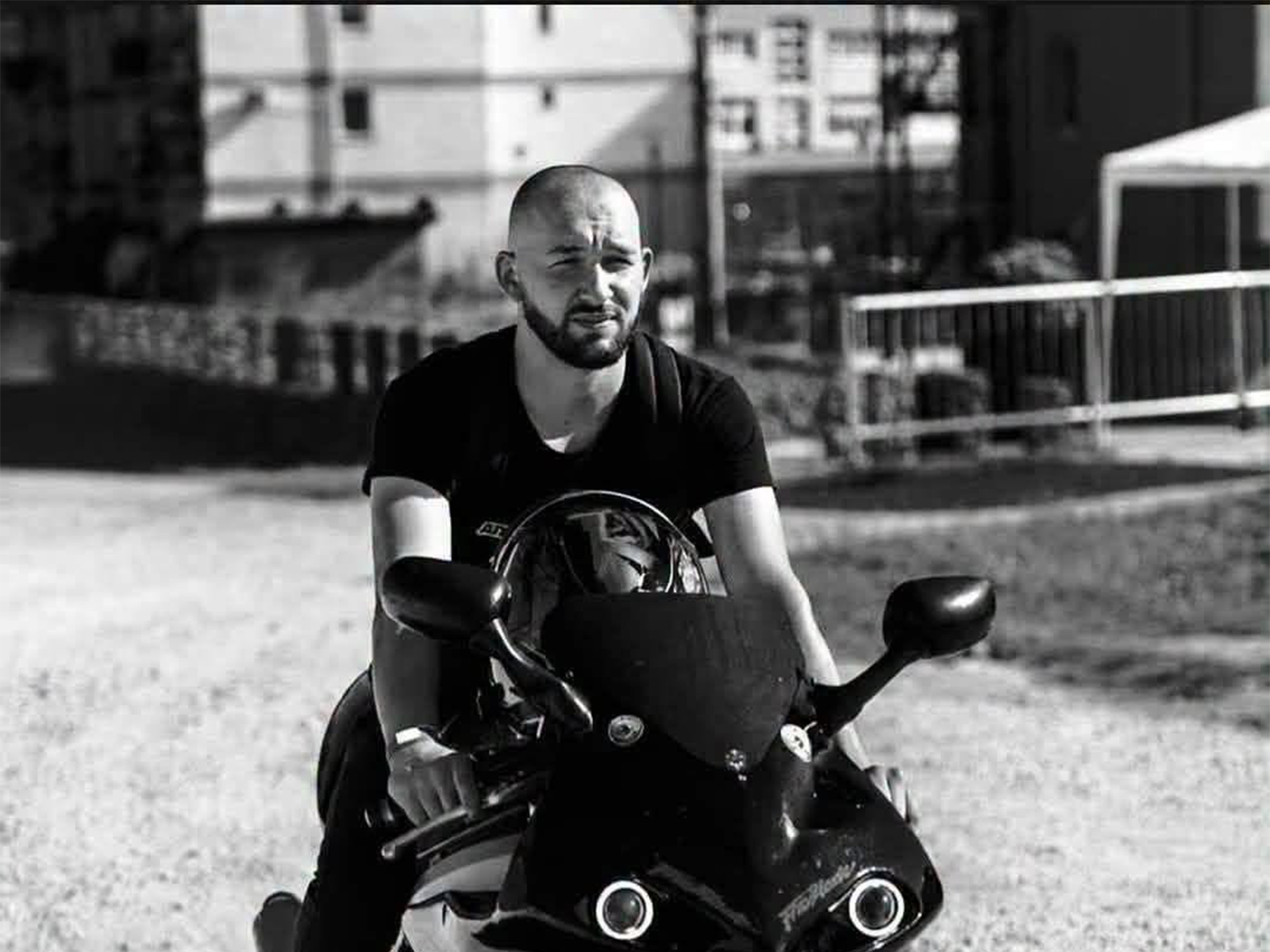 adis music 2 Preminuo Adis Mušić povrijeđen u nesreći kod Kalesije početkom augusta