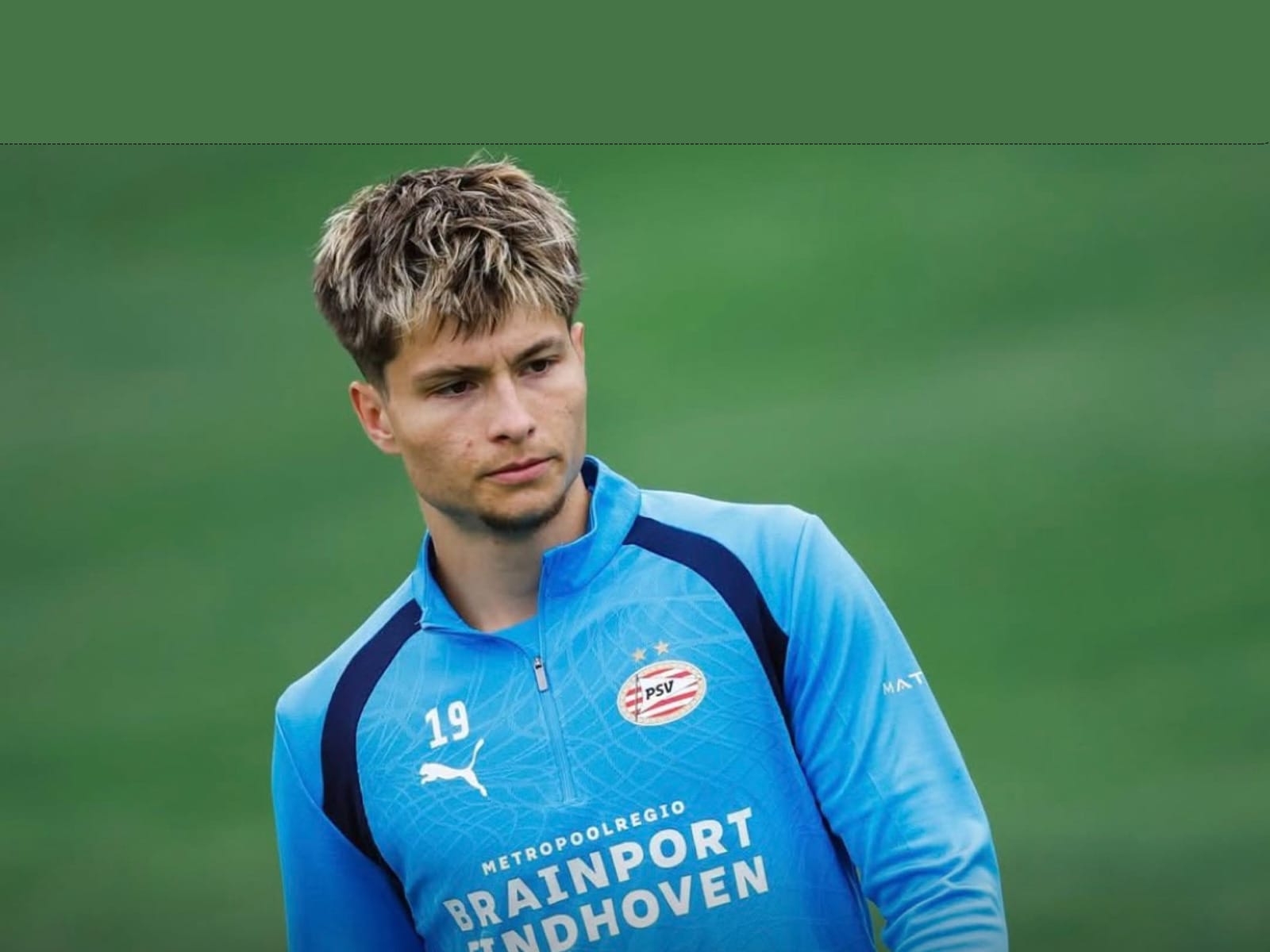 bajraktarevic cover Esmir Bajraktarević ponovo u mladom timu PSV-a