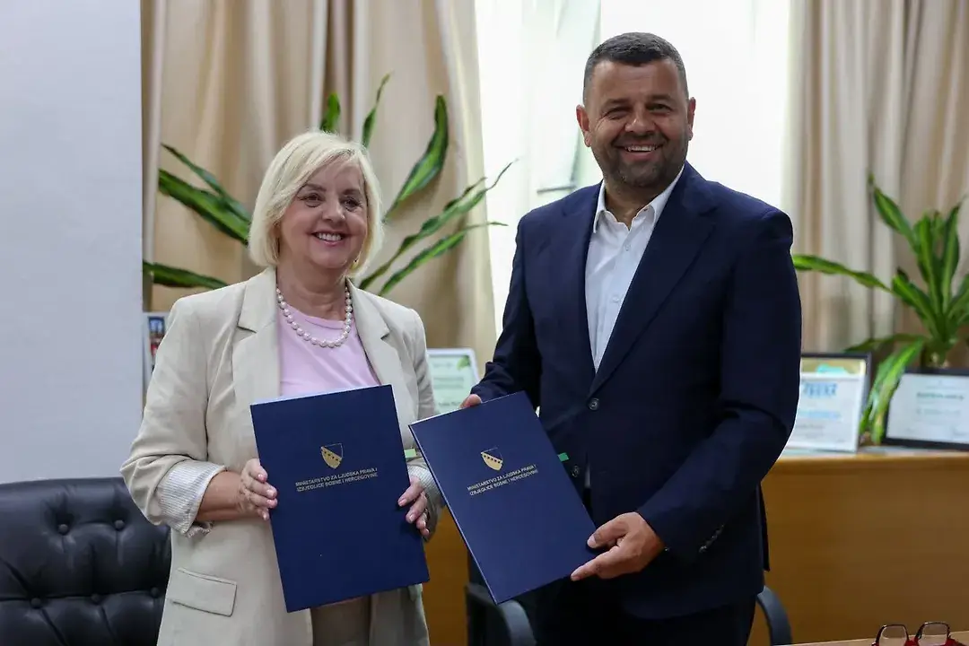 Borka i Sevlid novinar, zaštita