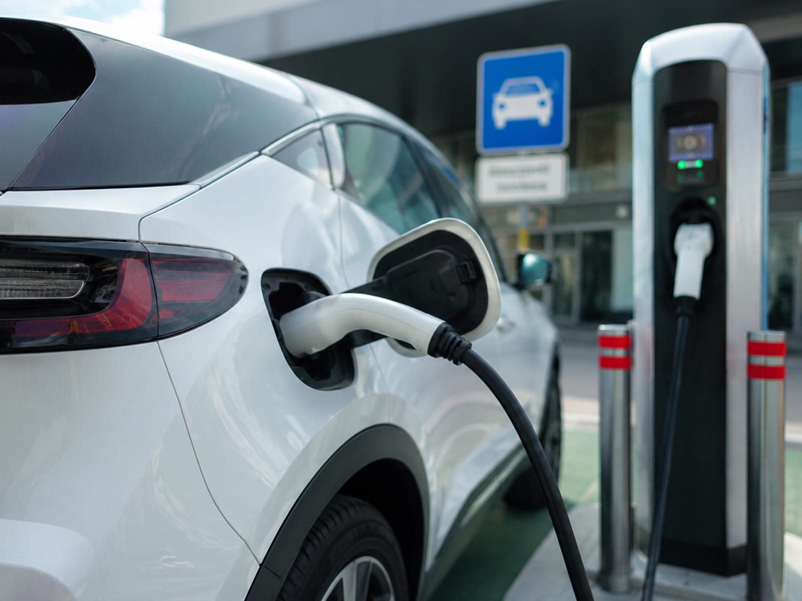 elektricni automobil Visoke cijene goriva ubrzale prodaju električnih automobila u Evropi