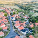 Poziv sigurnosnim agencijama: Zaštititi povratnike od provokacija i veličanja ratnih zločinaca Više od 220 kilometara puteva asfaltirano u povratničkim mjestima širom BiH