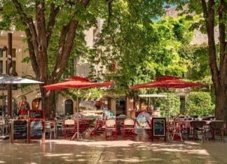 Mali turizam osvaja generaciju Z: Putovanja bez lista, gužvi i jurnjave za atrakcijama Mali turizam osvaja generaciju Z: Putovanja bez lista, gužvi i jurnjave za atrakcijama