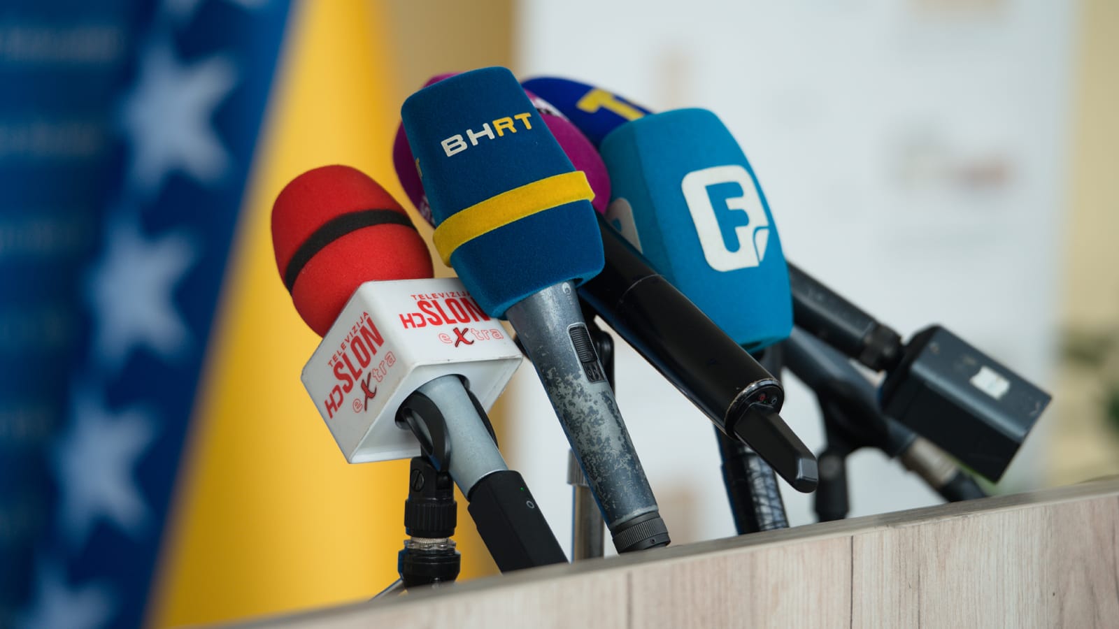 Medijski mikrofoni Trening kamp, slobodni glasovi