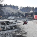 Veliki požar stigao do Omiša: Povrijeđeno 19 osoba, izgorjele kuće, automobili i brodice