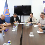 Profesionalni vatrogasci predali svoje potpise za povoljnije penzionisanje Profesionalni vatrogasci predali svoje potpise za povoljnije penzionisanje