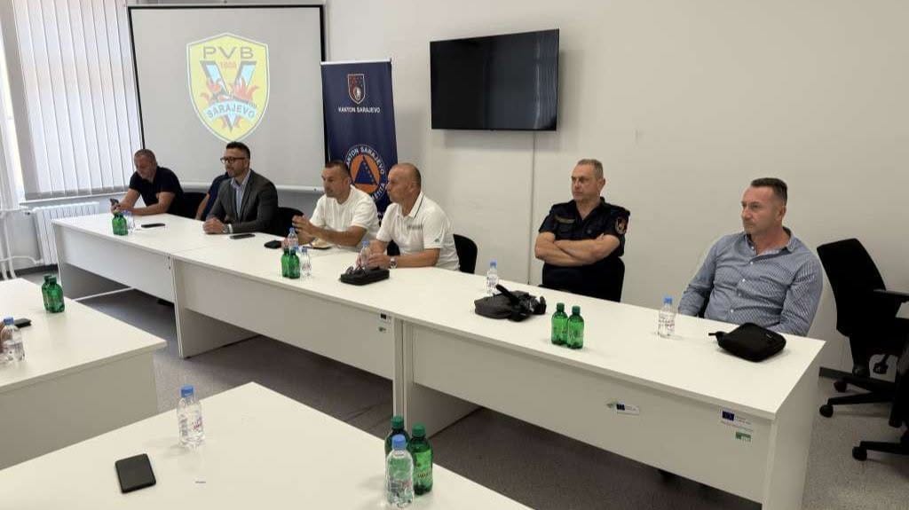 vatrogasci sarajevo Profesionalni vatrogasci u FBiH traže povoljnije uslove za penziju, danas sastanak u Sarajevu