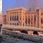 Sarajevska Vijećnica gorjela prije 34 godine: U plamenu nestalo oko dva miliona knjiga Sarajevska Vijećnica gorjela prije 34 godine: U plamenu nestalo oko dva miliona knjiga