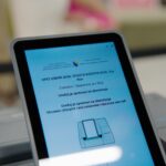Zatvorena biračka mjesta u BiH, prvi preliminarni rezultati očekuju se oko 20 sati Glasački skener, izbori, opći izbori, politika