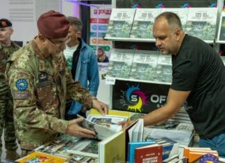 EUFOR na Sajmu knjige u Tuzli: Posjetioci učili i o prvoj pomoći