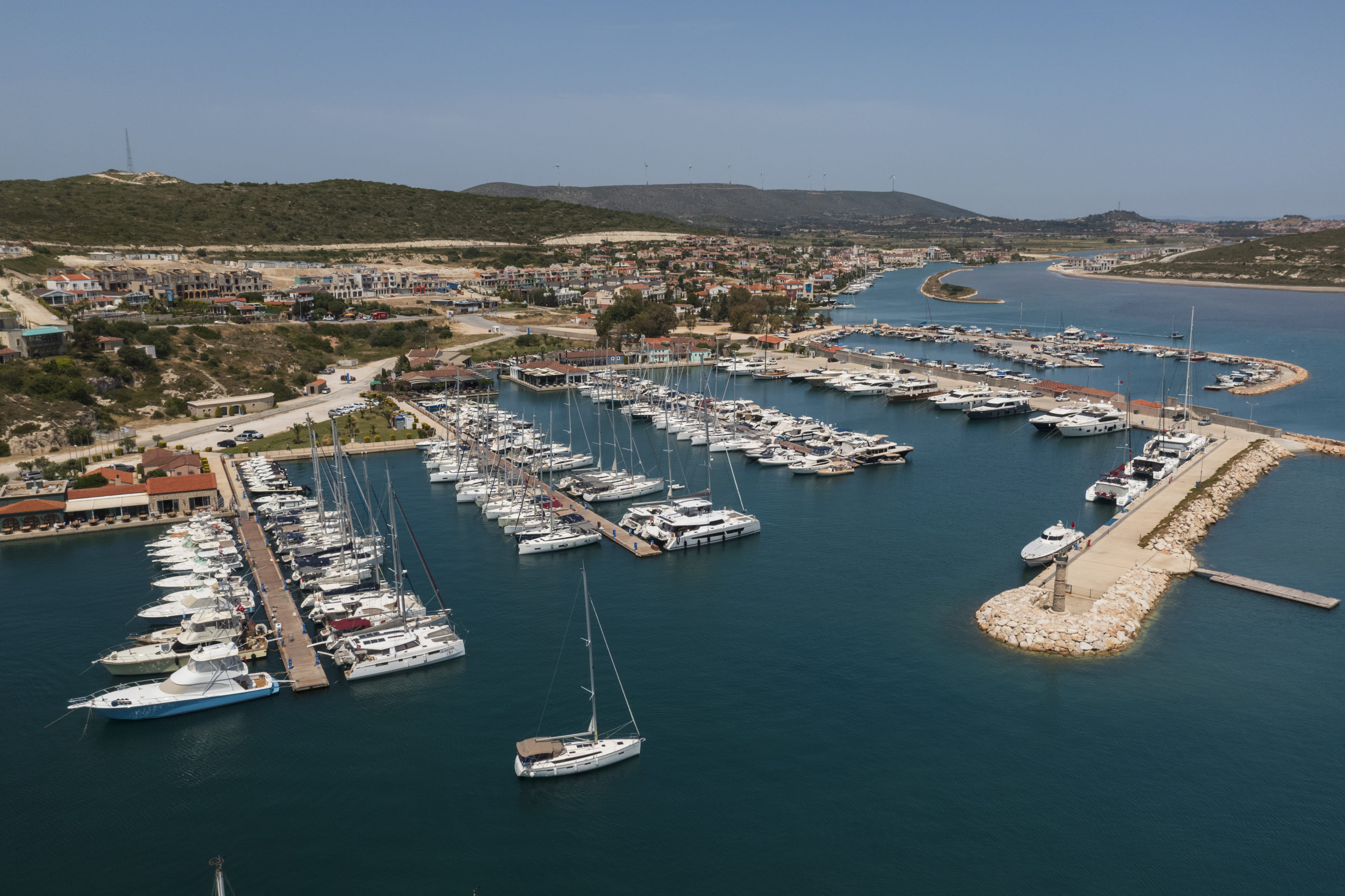 İzmir Alaçatı Marina Egejska obala Turske automobilom: Od drevne Troje i Ajvalika do plaža Bodruma
