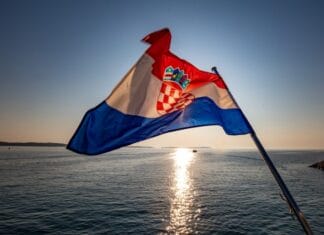 Hrvatska izdala gotovo 3.200 radnih dozvola manje građanima BiH, ali su i dalje najbrojniji Hrvatska uvodi posebne vize za vozače iz zemalja izvan EU