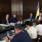 Ministar Lakić najavio tri mjere za 1.100 radnika Željezare Zenica Ministar Lakić najavio tri mjere za 1.100 radnika Željezare Zenica