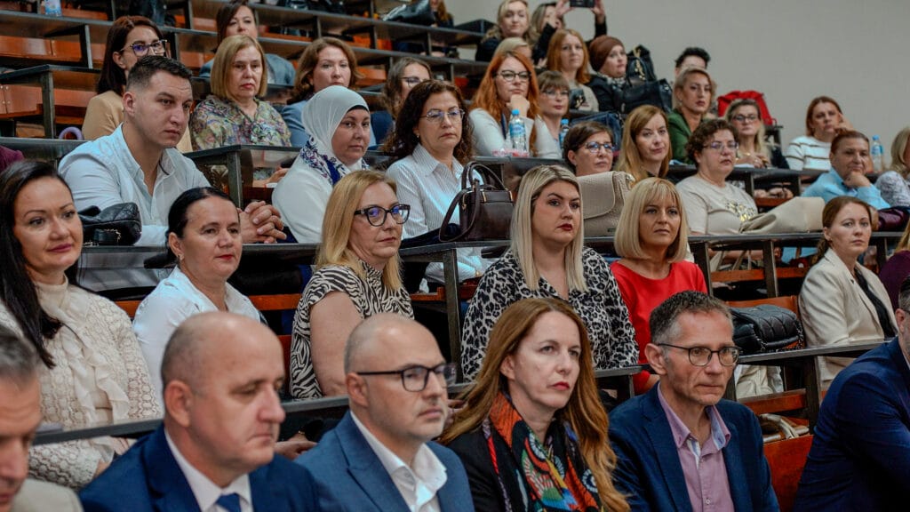 Mentalno zdravlje sve veći izazov: U Tuzli otvoreno pitanje podrške nastavnicima