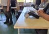 Izborni dan u Tuzli: Nove tehnologije, kašnjenja i prve reakcije birača Izborni dan u Tuzli: Nove tehnologije, kašnjenja i prve reakcije birača