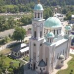 Ukraden bakarni oluk sa Sabornog hrama u Tuzli, policija traga za počiniocem Ukraden bakarni oluk sa Sabornog hrama u Tuzli, policija traga za počiniocem