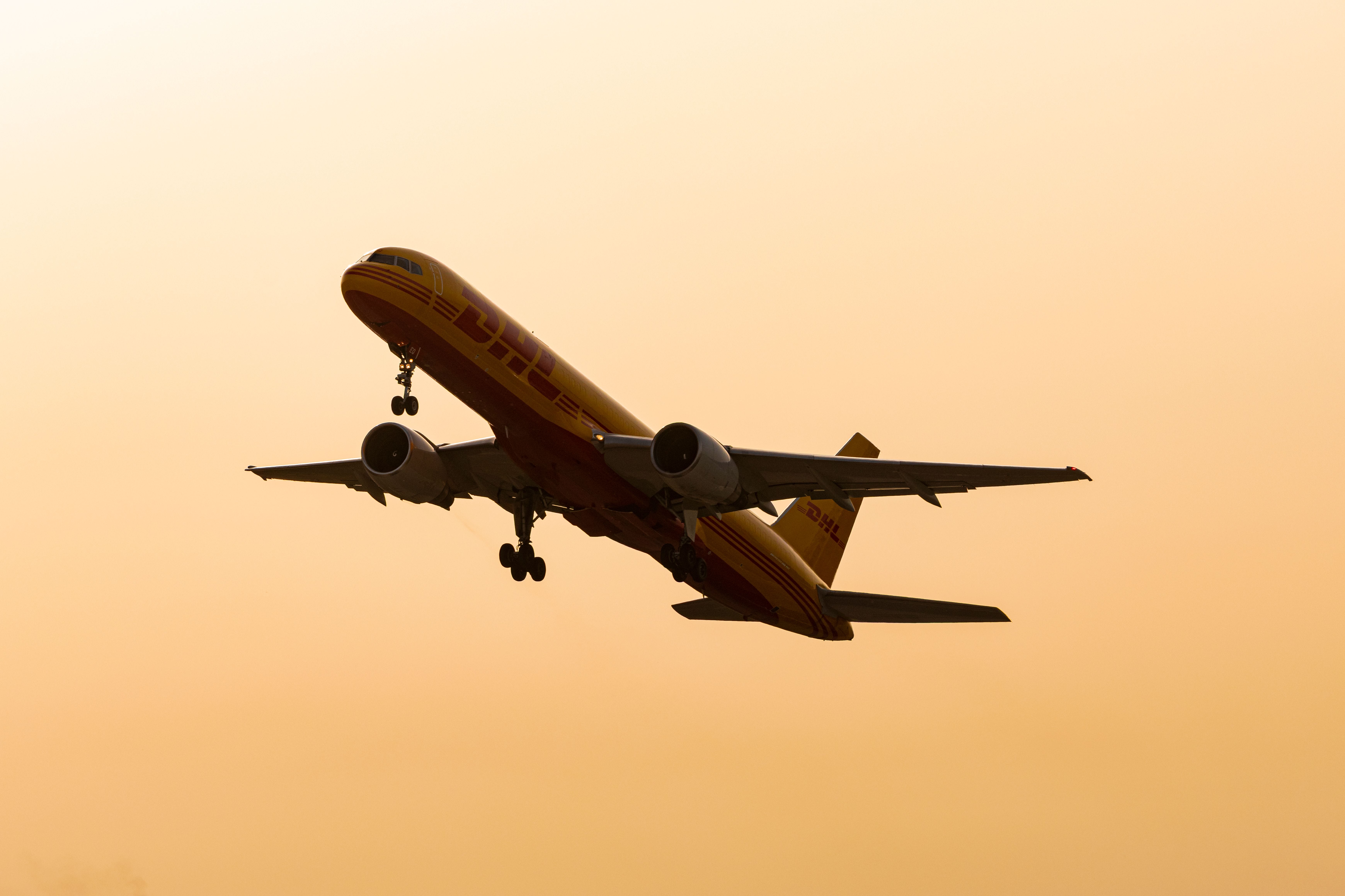 Aerodrom u Njemačkoj zatvoren zbog sigurnosne uzbune, avion pratili borbeni lovci