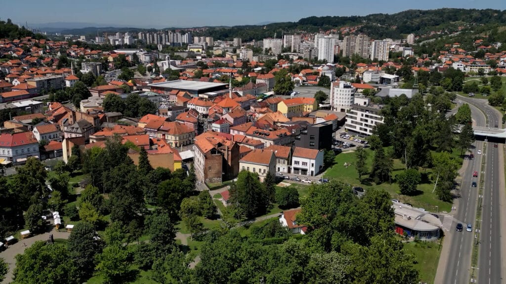 Tuzlanski kanton: Od slanih jezera do tvrđava, planina i domaćih okusa