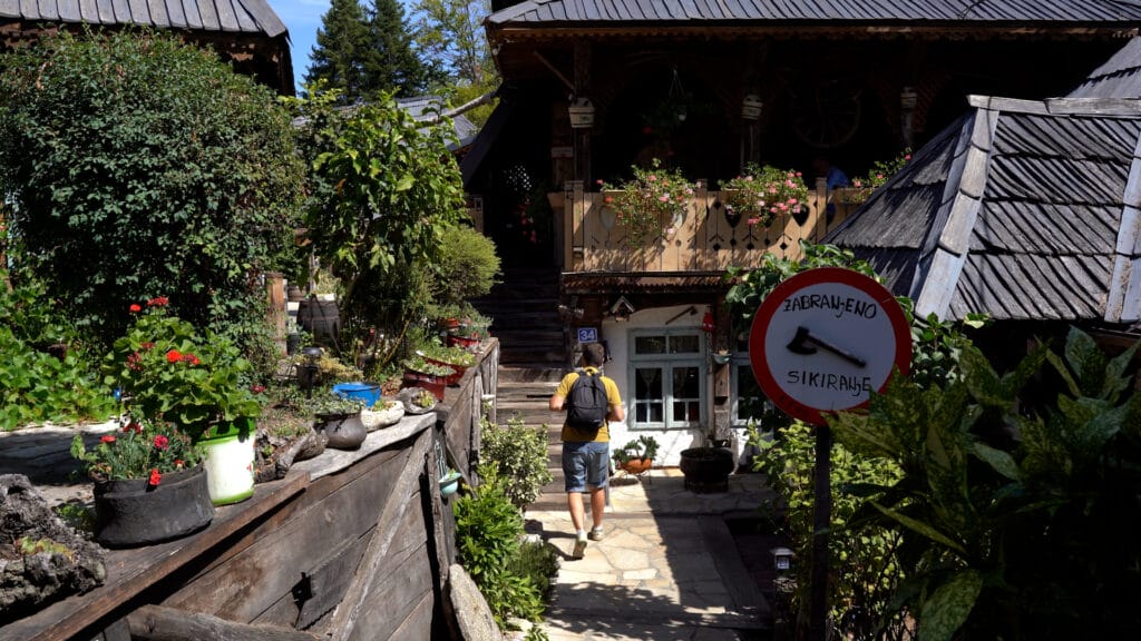 Tuzlanski kanton: Od slanih jezera do tvrđava, planina i domaćih okusa