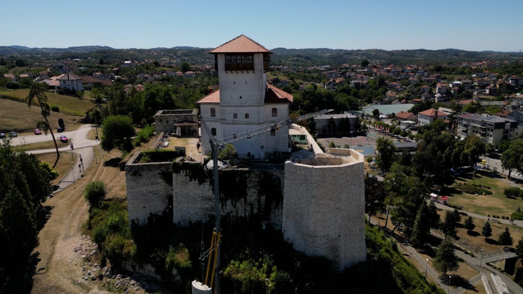Tuzlanski kanton: Od slanih jezera do tvrđava, planina i domaćih okusa