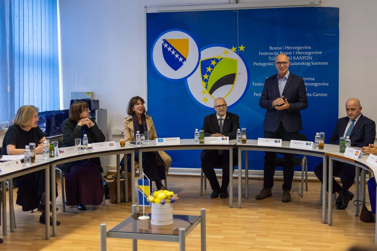 un grad tuzla Fond za izgradnju mira: Lugavić ugostio delegaciju UN-a